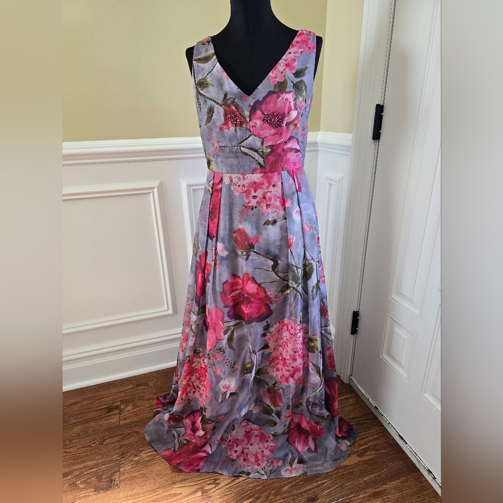 Adrianna Papell Pink and Gray Sleeveless V-NeckDress